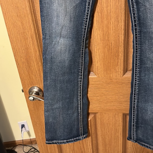 Express 6 Barely Boot Jean - Picture 4 of 8